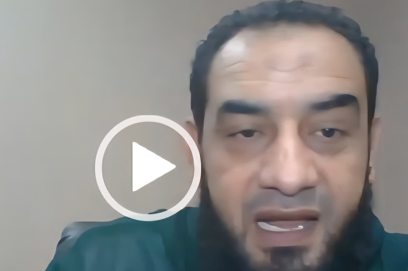 محمد سمير يصرح أنه يمتحن المسلمين بالأشخاص