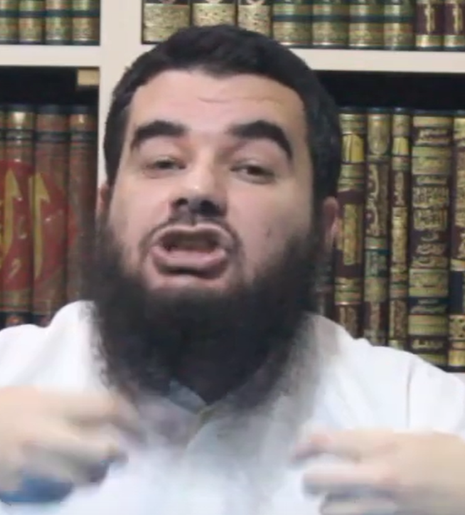 عبدالقادر البكور لا يفرق بين عمرو و عمر